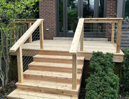 Wood_Deck_Railing.jpg