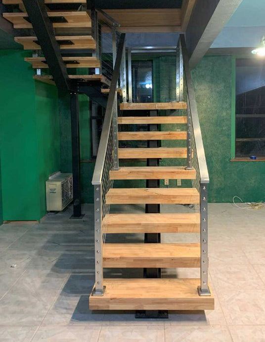 Old House Renovation: Agata's Floating Staircase Journey with Muzata