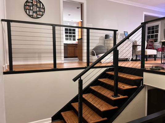 Staircase Statement: An Airy & Modern Interior
