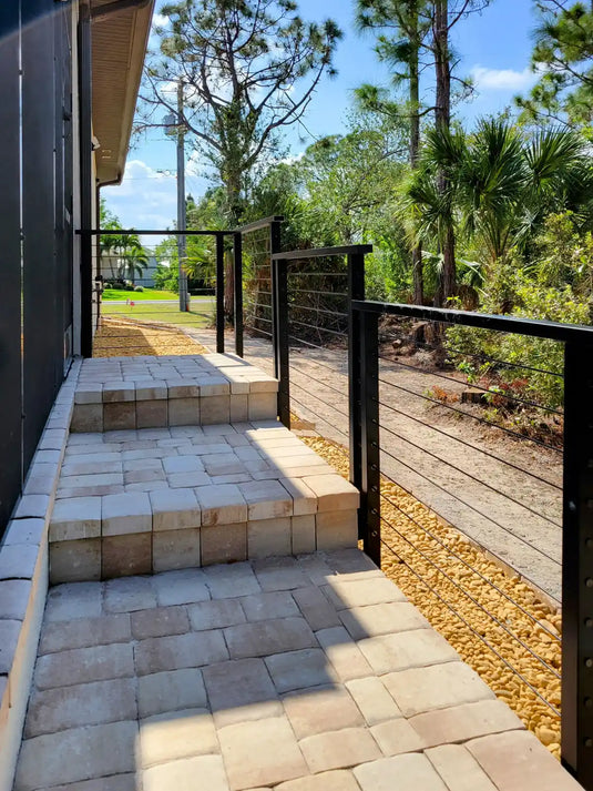 Lakeside Cable Rails Enhancing Entry Steps